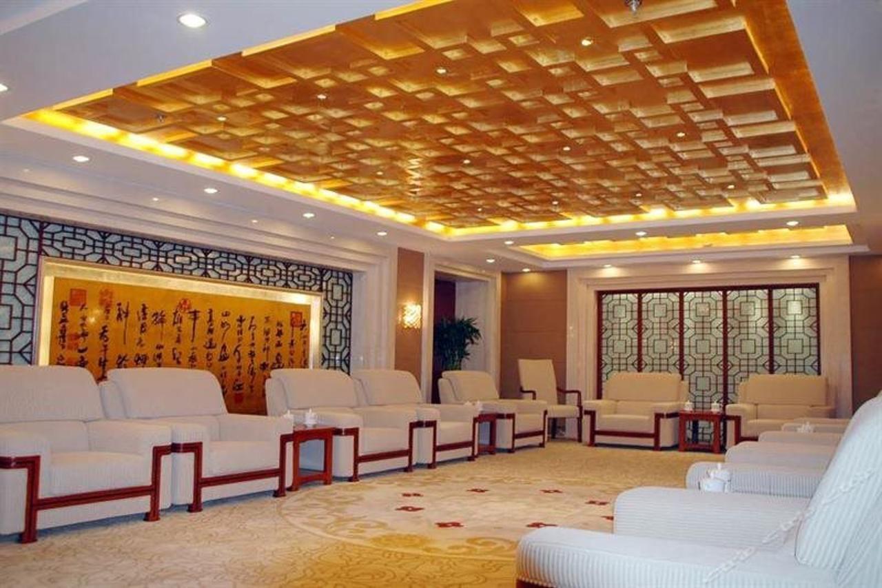 Ji 4* Beijing